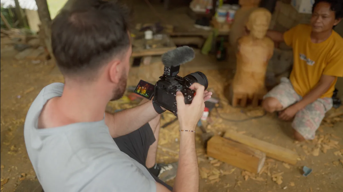 Micro canon Sony ECM-B1M monté sur griffe de caméra setup audio compact pour documentaire de voyage